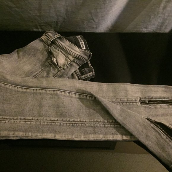 DKNY City Ultra Skinny Gray Jeans - Picture 5 of 9